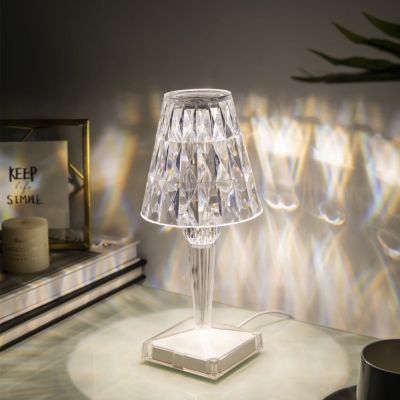 Lampe de table moderne en acrylique transparent pour d&eacute;coration