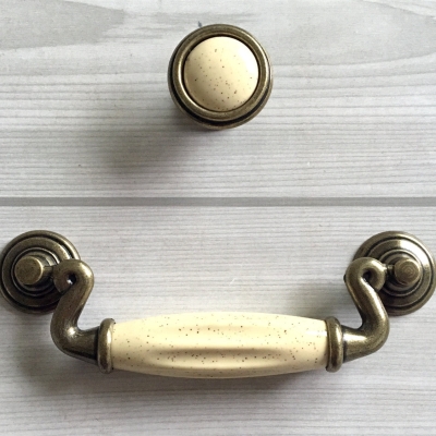 Bouton de tiroir de commode en c&eacute;ramique, cr&egrave;me ivoire, Bronze Antique, poign&eacute;e de porte d'armoire pivotante