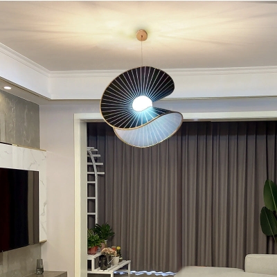 Lampe &agrave; suspension en m&eacute;tal &agrave; coque nordique