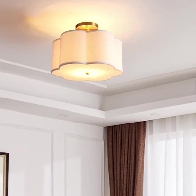Plafonnier semi-encastr&eacute; &agrave; abat-jour pour chambre &agrave; coucher