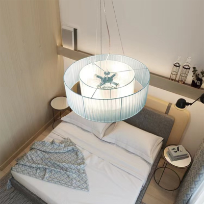 Lampe suspendue pliss&eacute;e &agrave; volants en tissu moderne